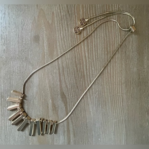Faux Gold Plated Fringe style adjustable length necklace - Picture 1 of 3